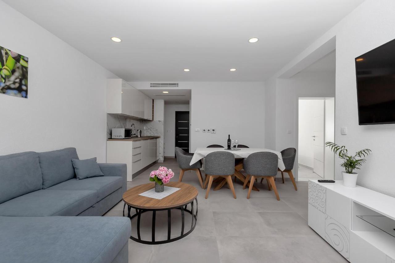 Central Beach Apartments 투체피 외부 사진